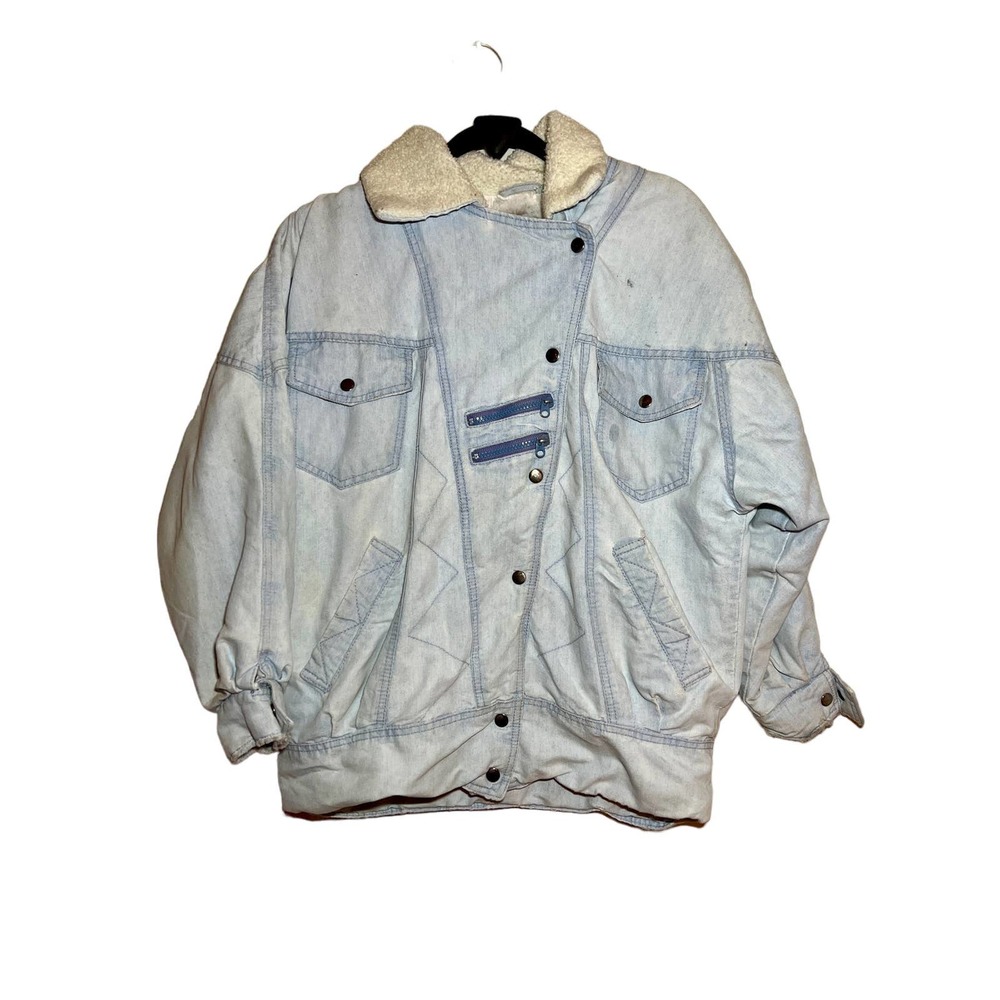 Vintage 1980s Casual Club Light Wash Denim Jacket